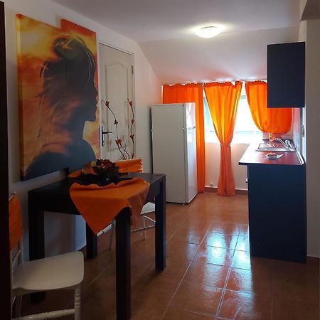 Legend Room Pucioasa Экстерьер фото